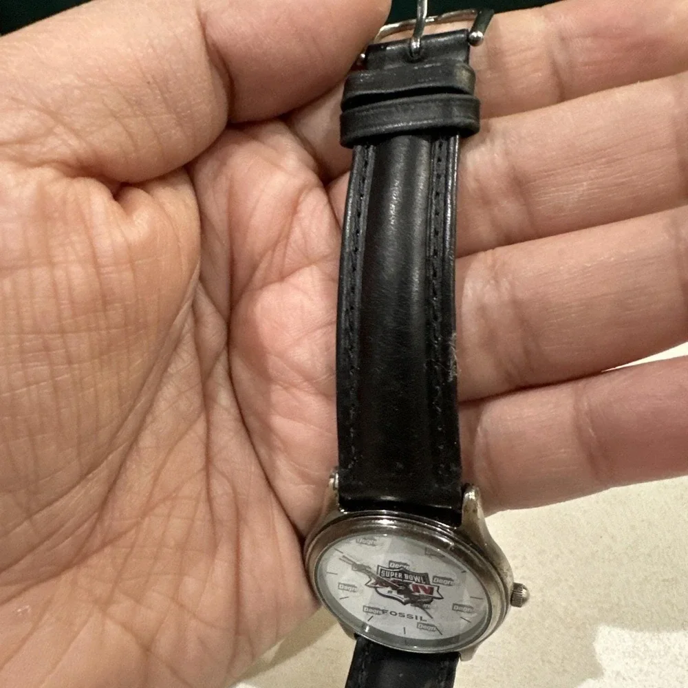 Working Vtg Fossil Super Bowl XXXIV Mens Watch 2000 Limited Edition 33mm Fit 7.5